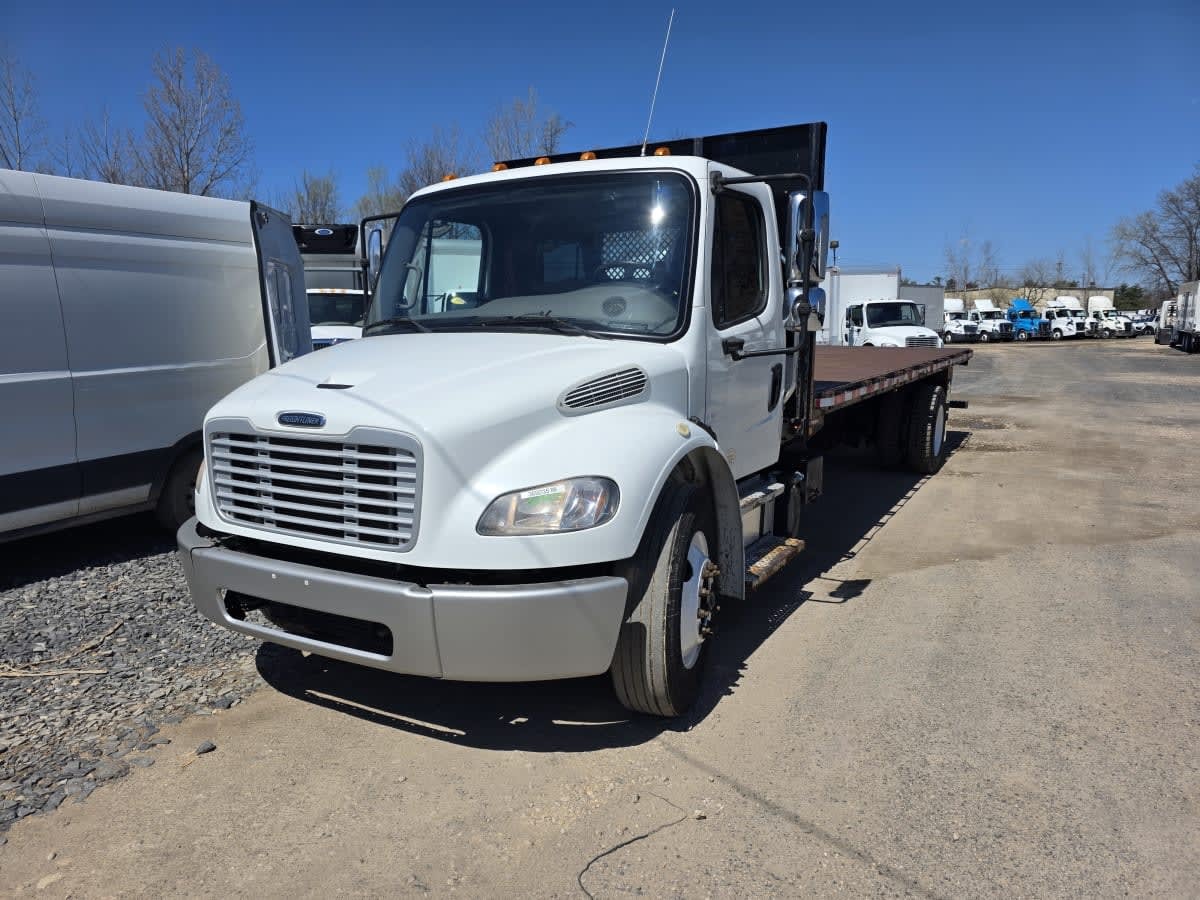 2016 FREIGHTLINER BUSINESS CLASS M2 106 in Bensalem, PA