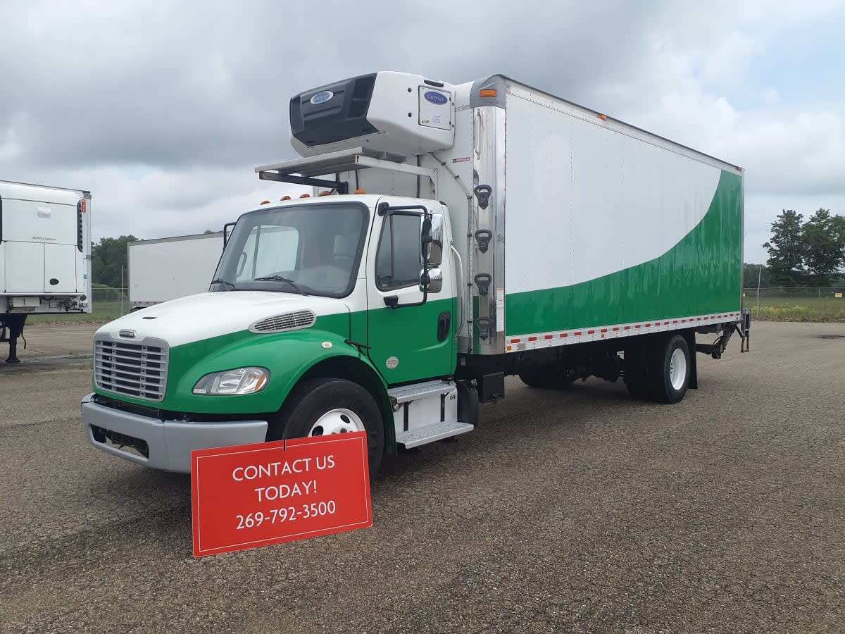 2020 FREIGHTLINER BUSINESS CLASS M2 106 in Wayland, MI