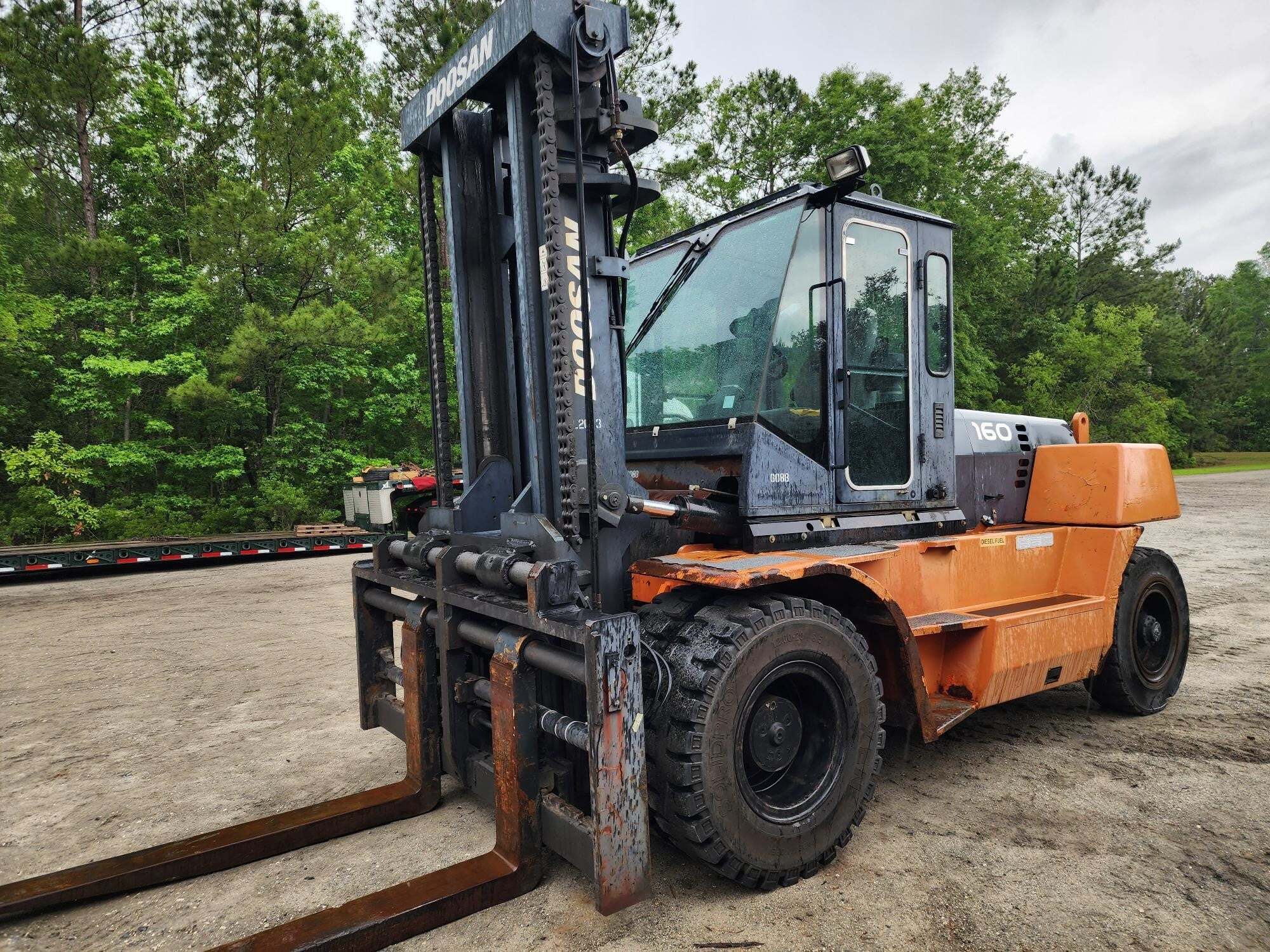 DOOSAN D160S-5 in Essington, PA