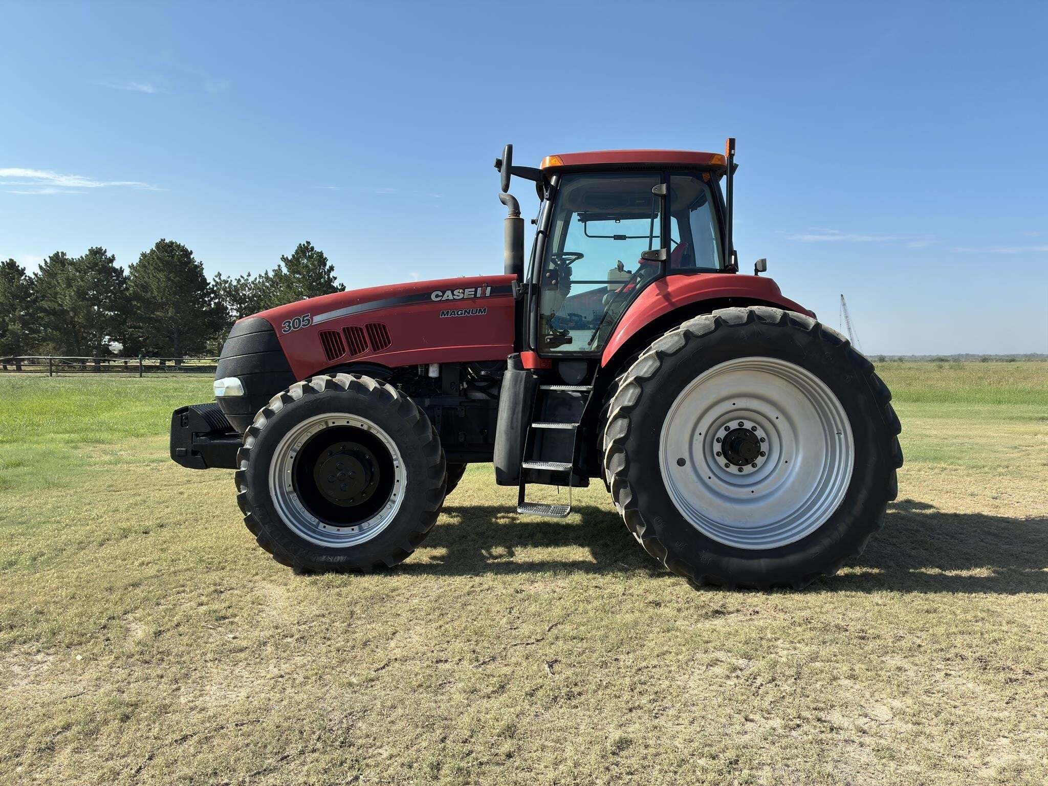 2007 CASE IH MAGNUM 305 in Amarillo, TX