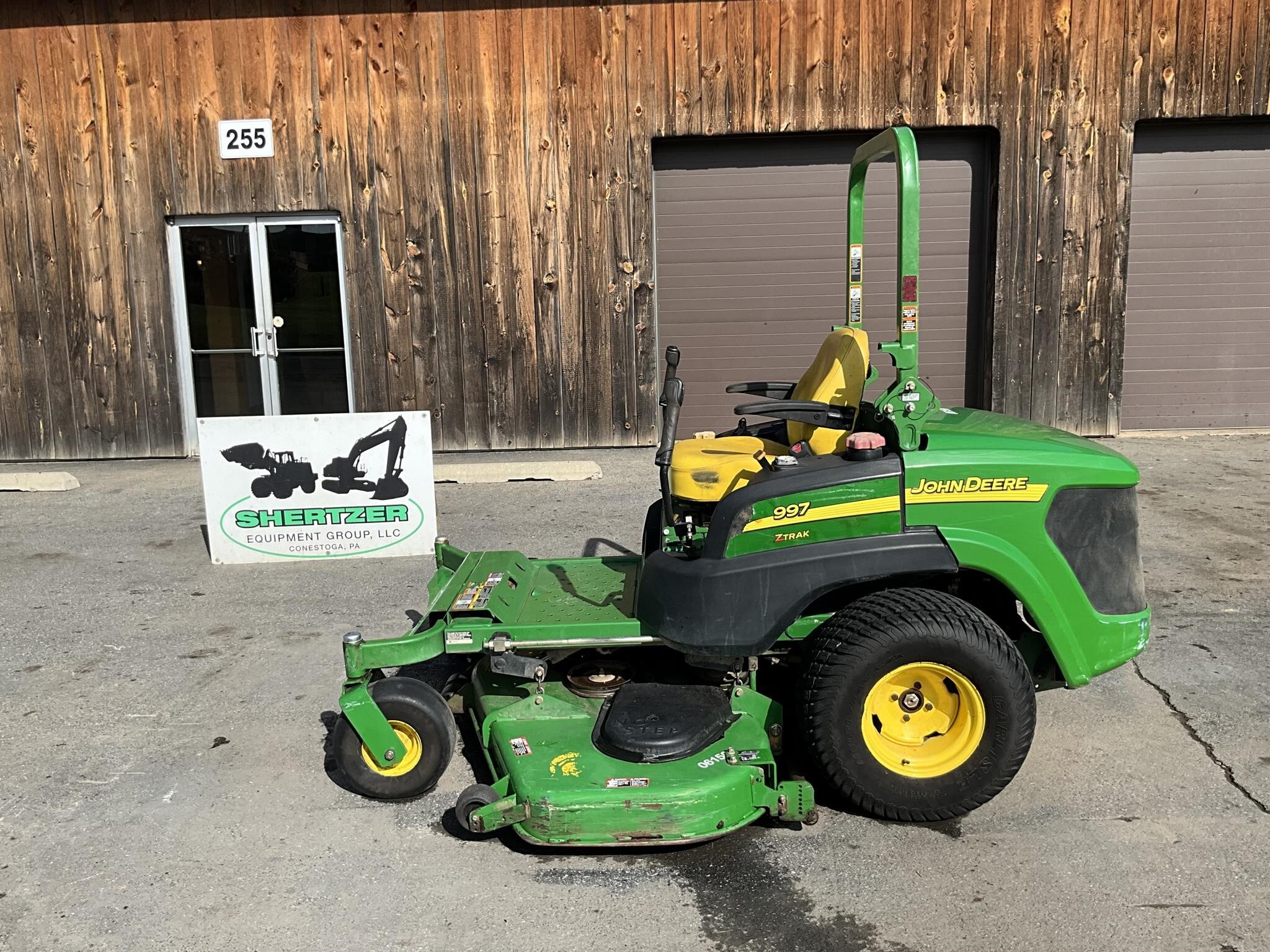 2010 JOHN DEERE 997 in Conestoga, PA