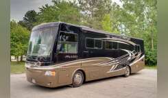 2013 Thor Motor Coach PALAZZO 33 1 RV