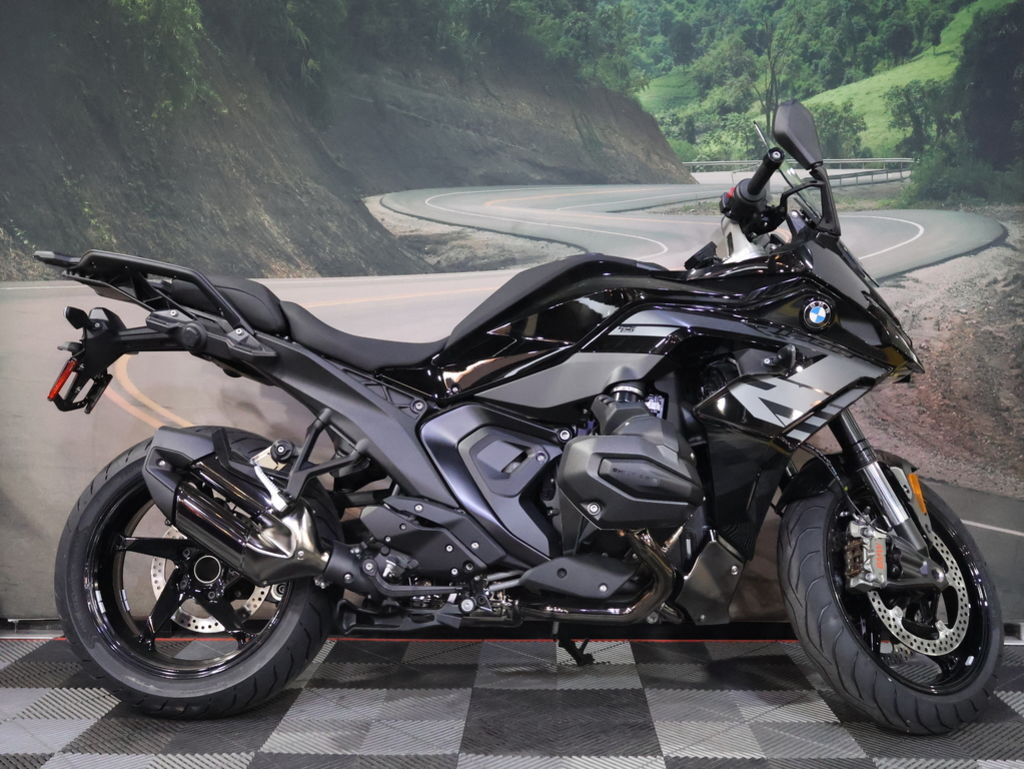 2026 BMW R 1300 RS Triple Black 1300 RS in Chatsworth, CA