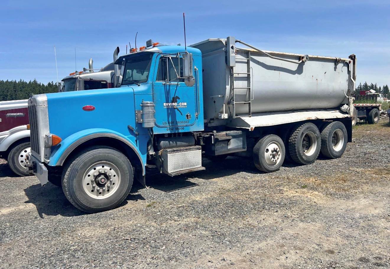 1992 PETERBILT 378 in Stanwood, WA