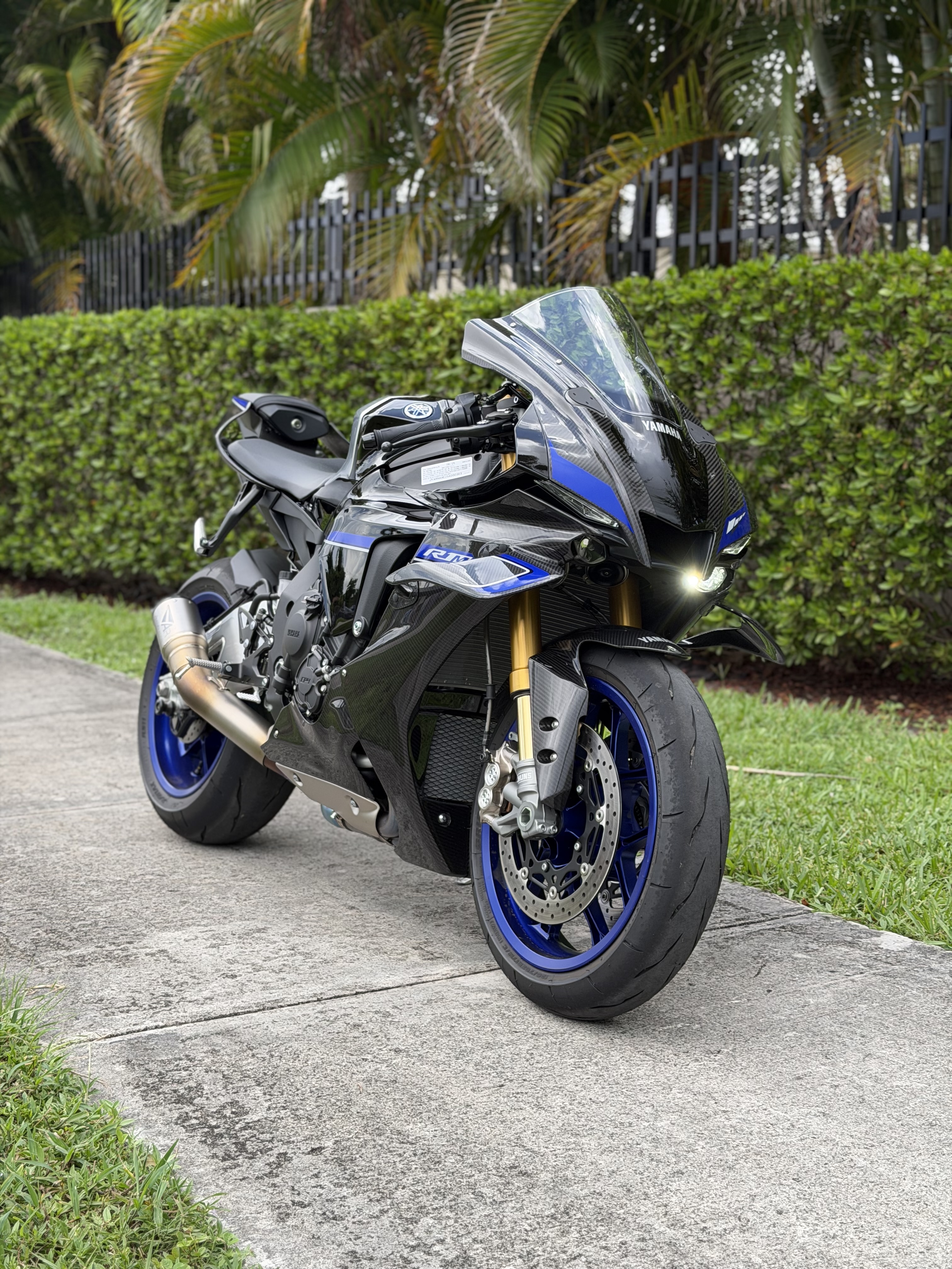 2025 Yamaha YZF-R1M R1M in Hollywood, FL