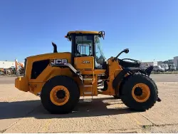 2025 JCB 437