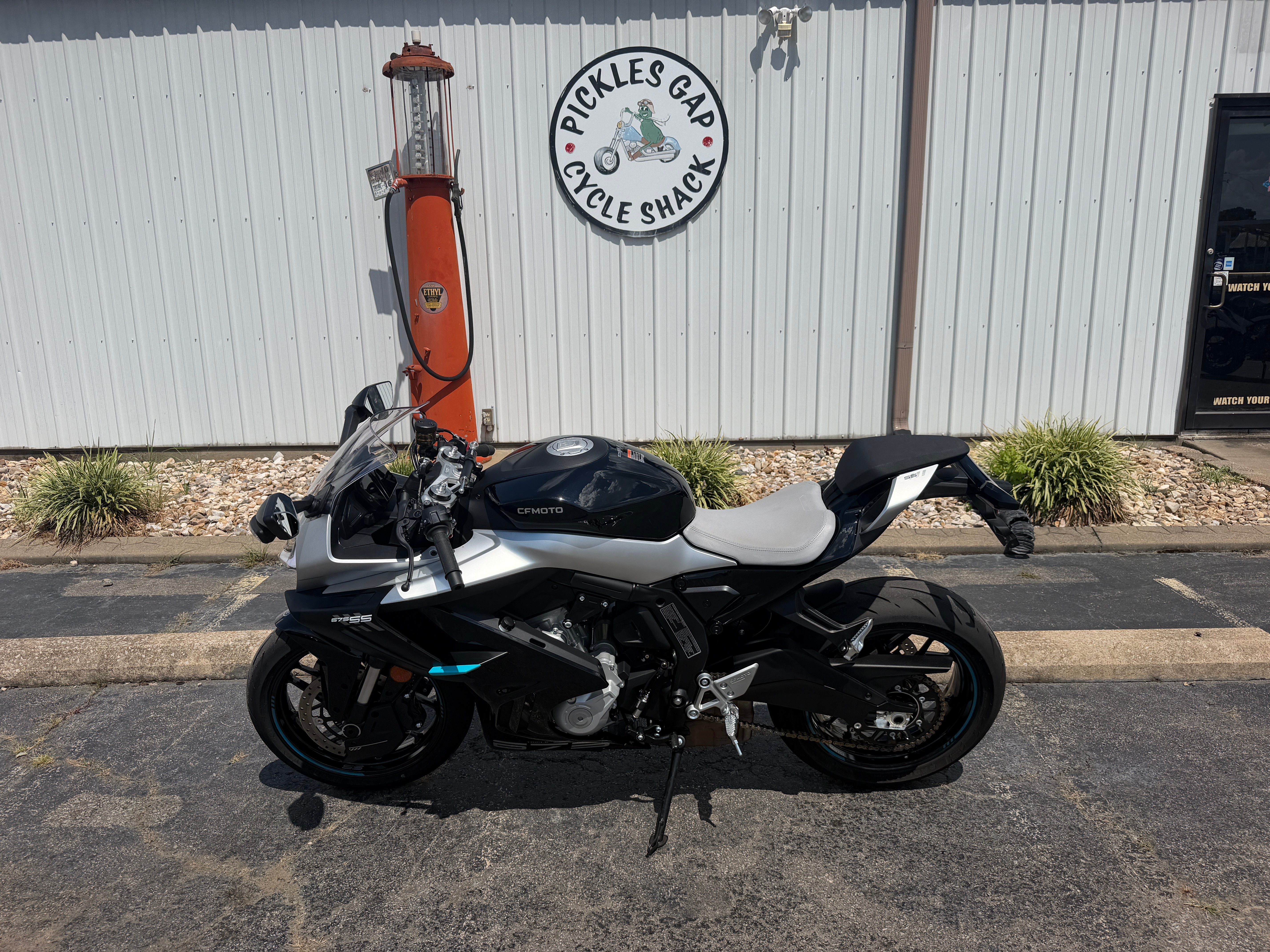 2025 CFMOTO 675SS SS in Greenbrier, AR