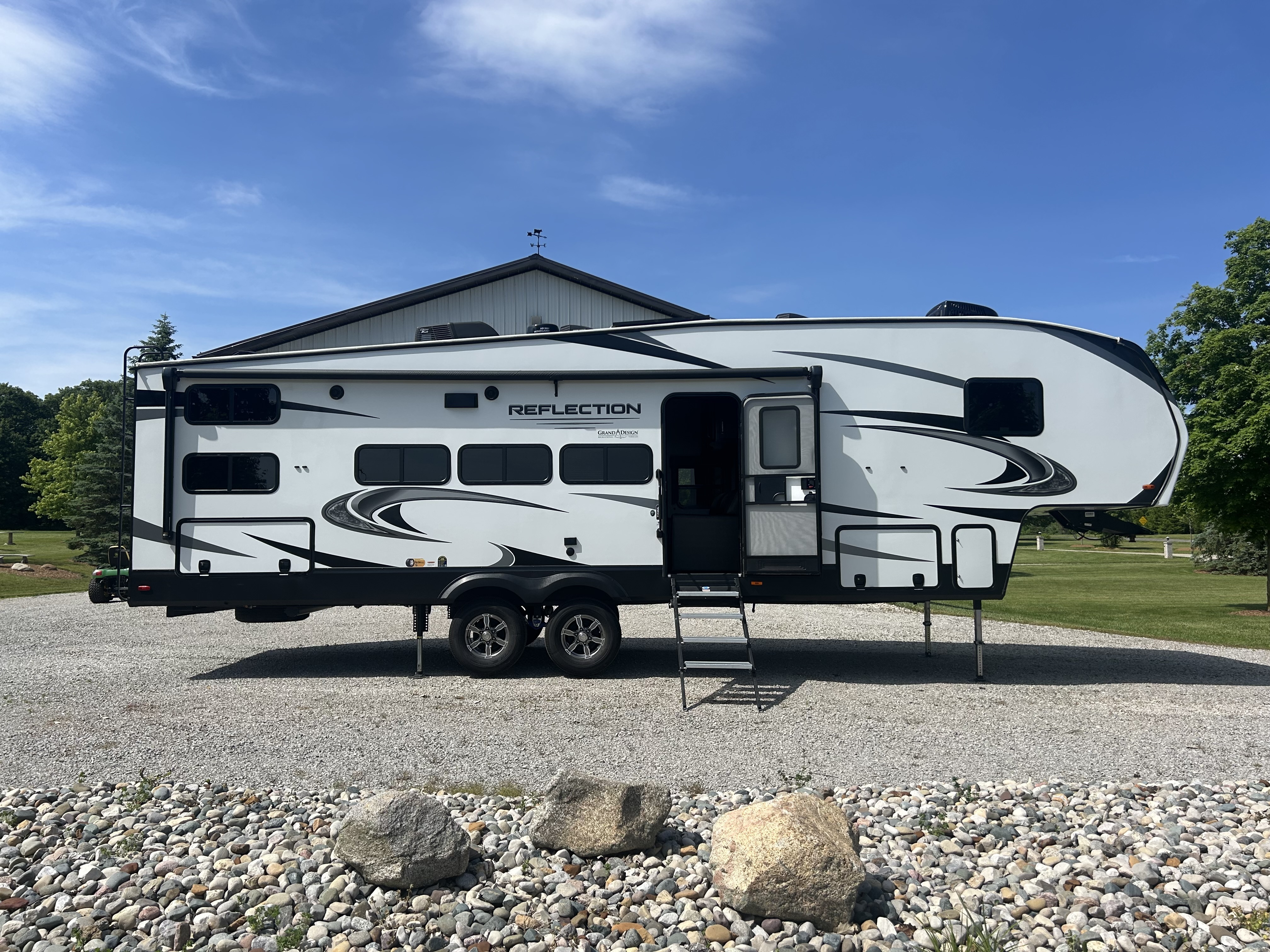 View more photos of this listing
