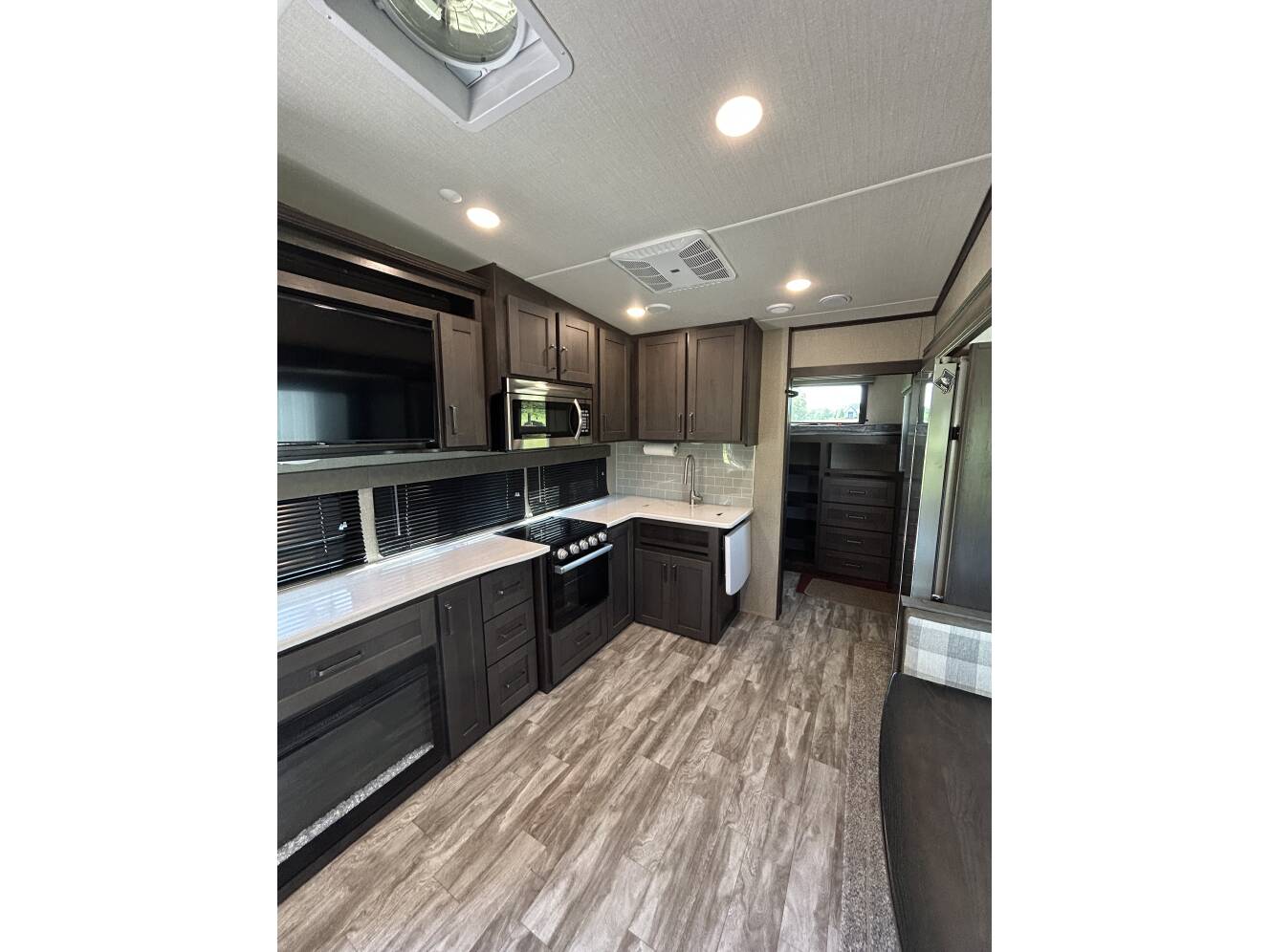 A photo of this 2022 Grand Design REFLECTION 28BH