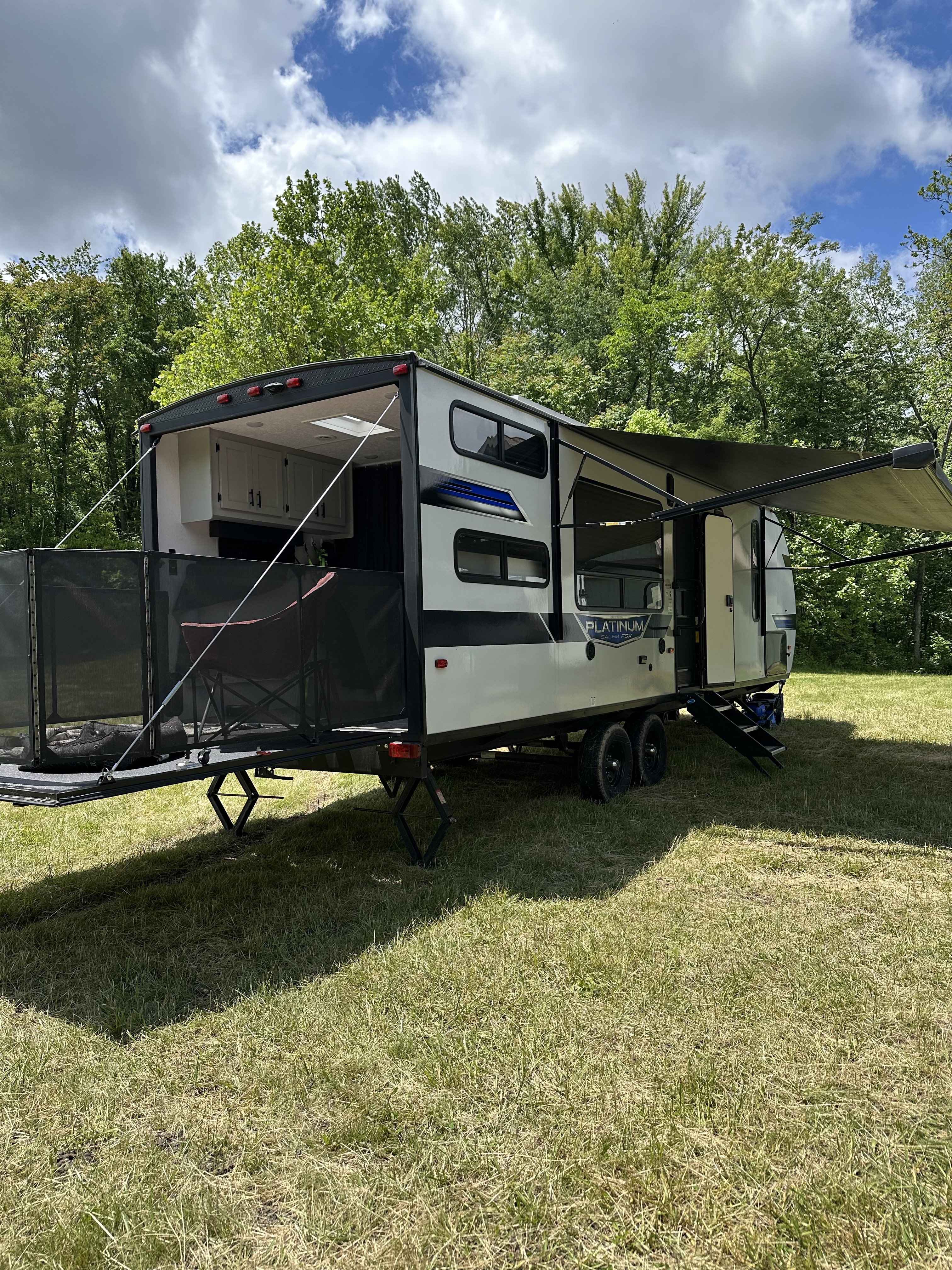 2022 Forest River SALEM PLATINUM 27RKX RV
