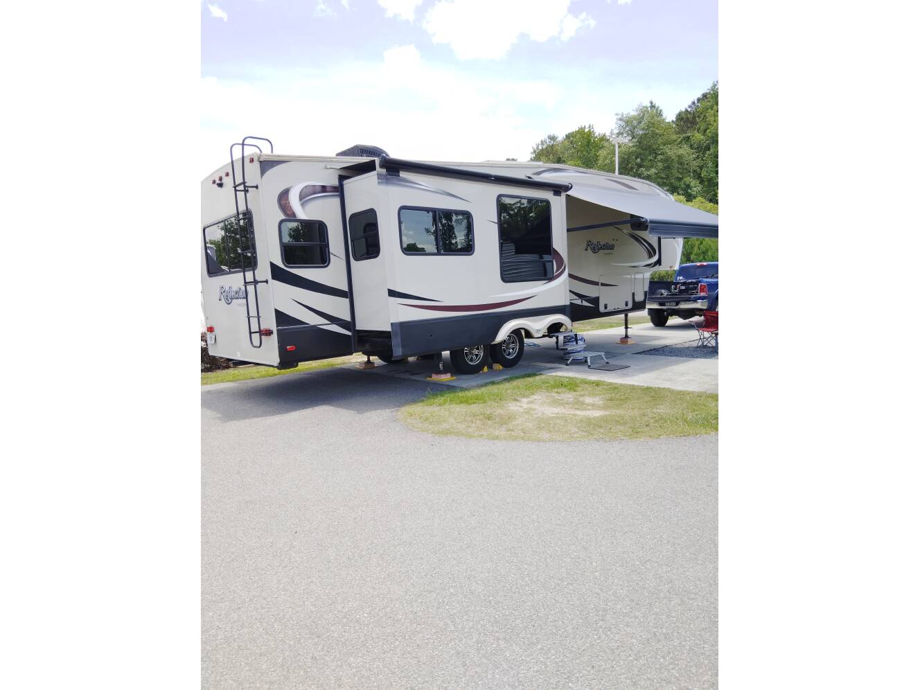 A photo of this 2016 Grand Design REFLECTION 337RLS