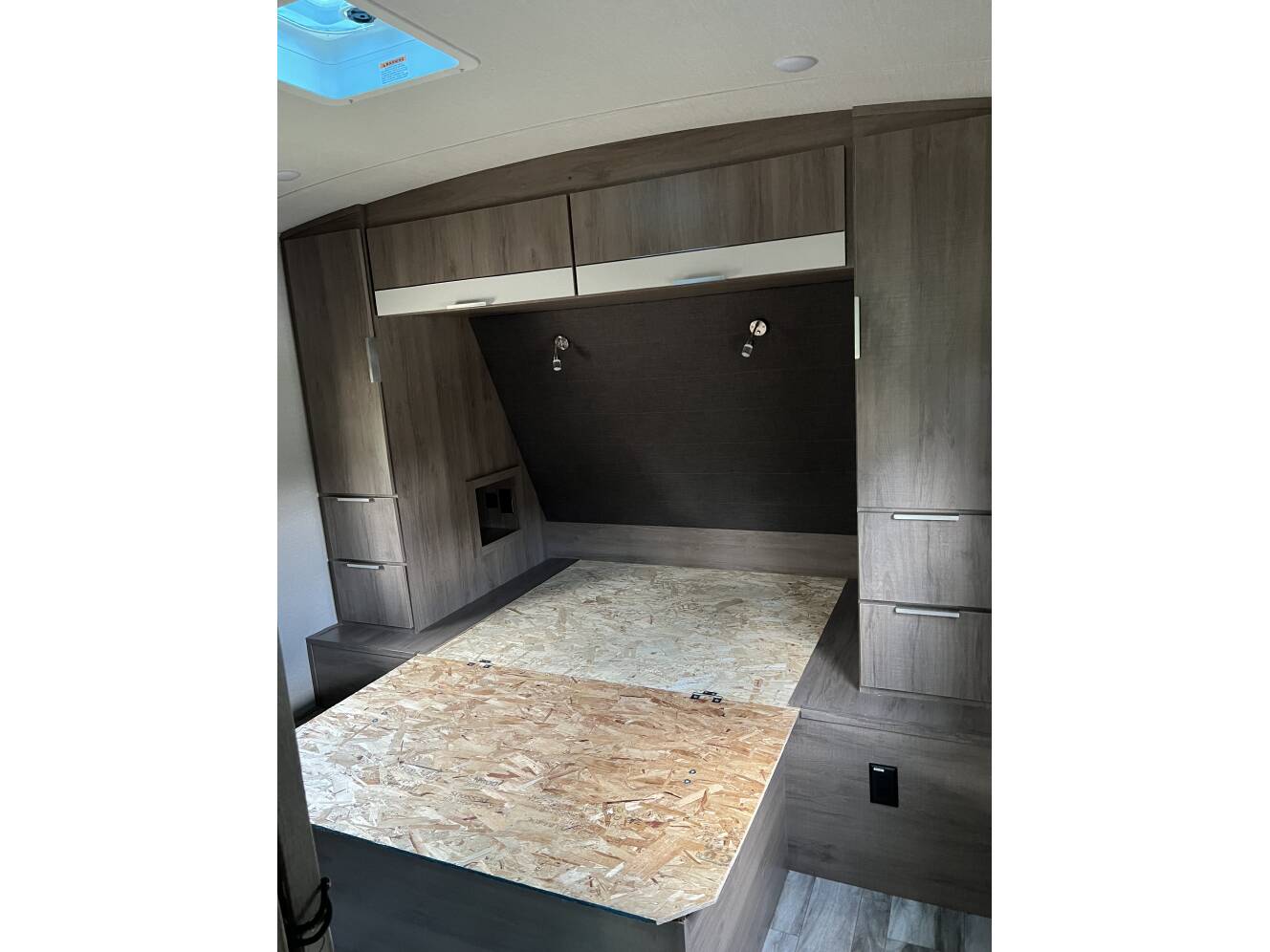 A photo of this 2021 Grand Design IMAGINE 2970RL