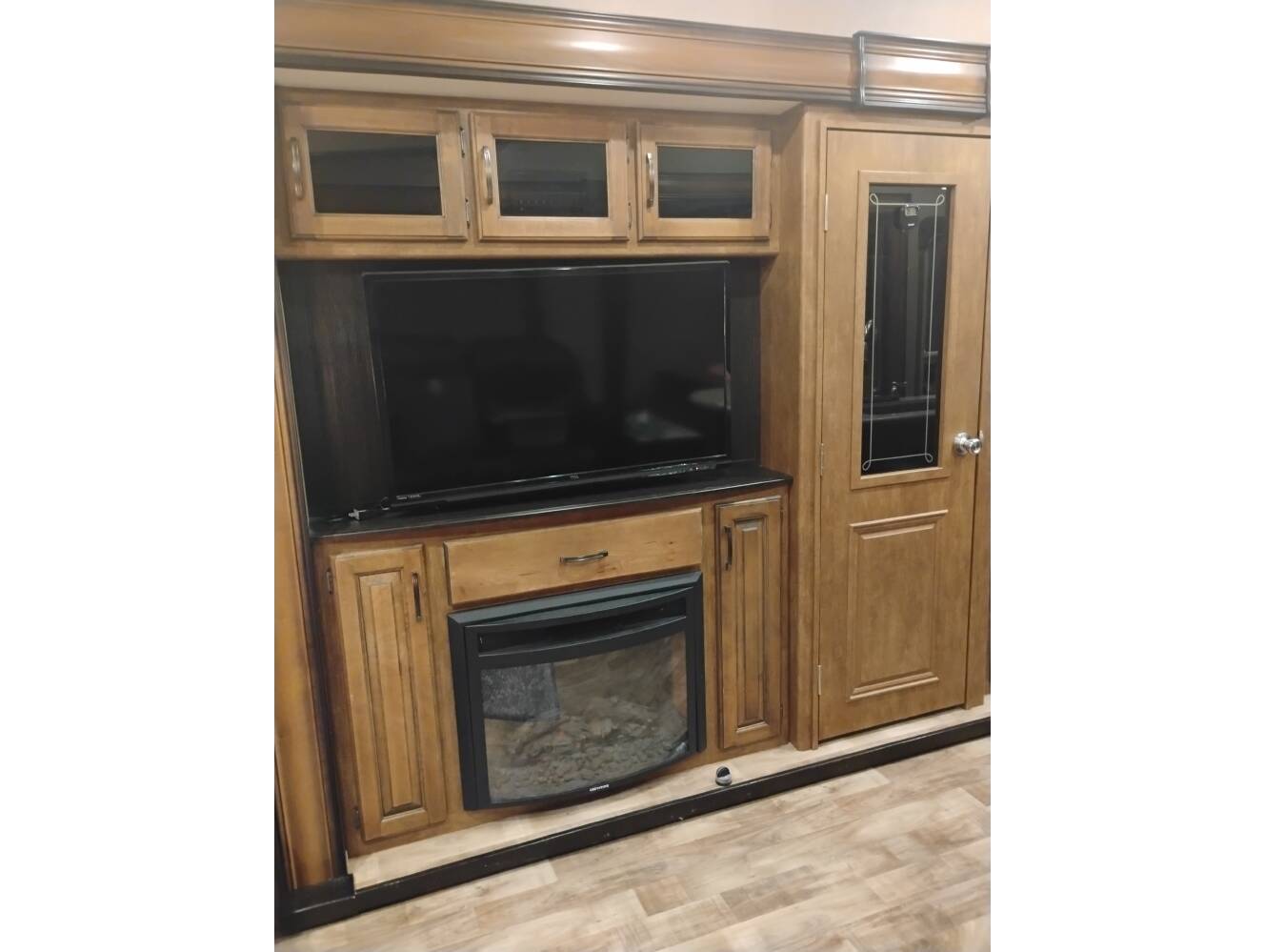 A photo of this 2016 Grand Design REFLECTION 337RLS