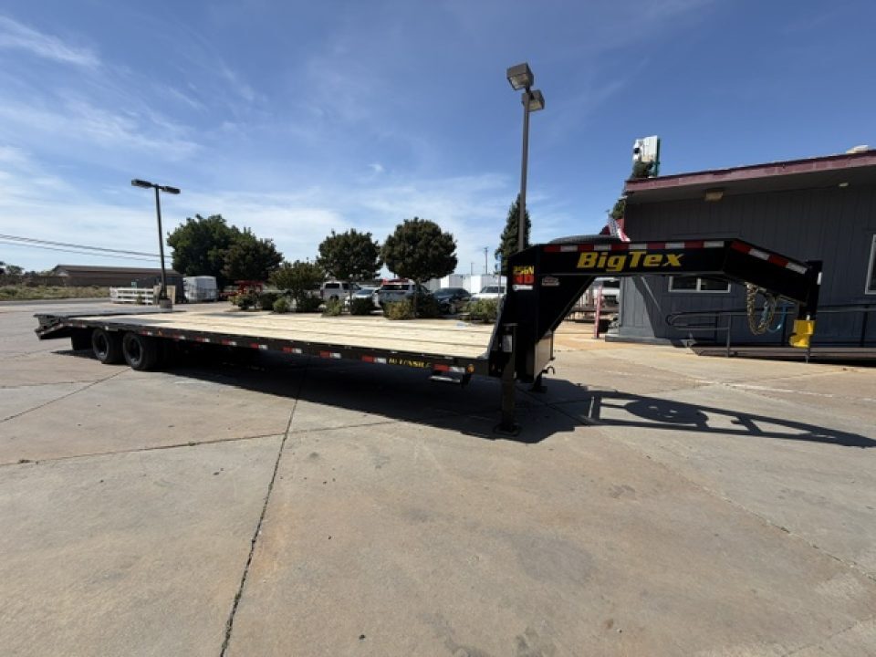 2026 Big Tex Trailers 25GN-35D5A-MR in Acampo, CA