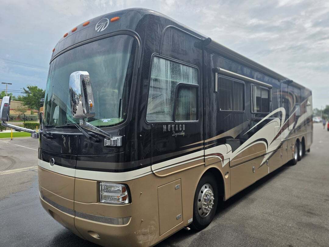 2010 Monaco Dynasty Yorkshire IV in seffner FL