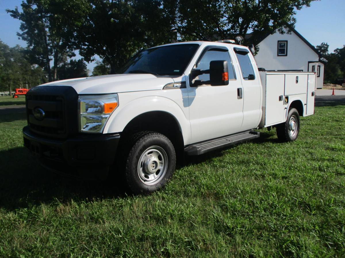 2016 FORD F250 in Blackwood, NJ