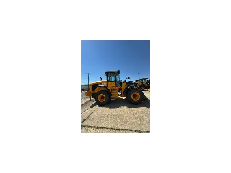 2025 JCB 437