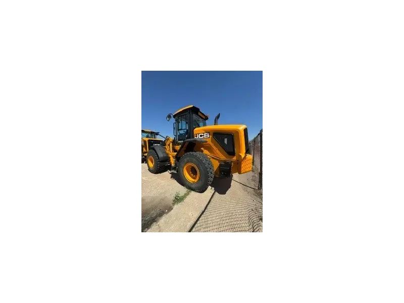 2025 JCB 437