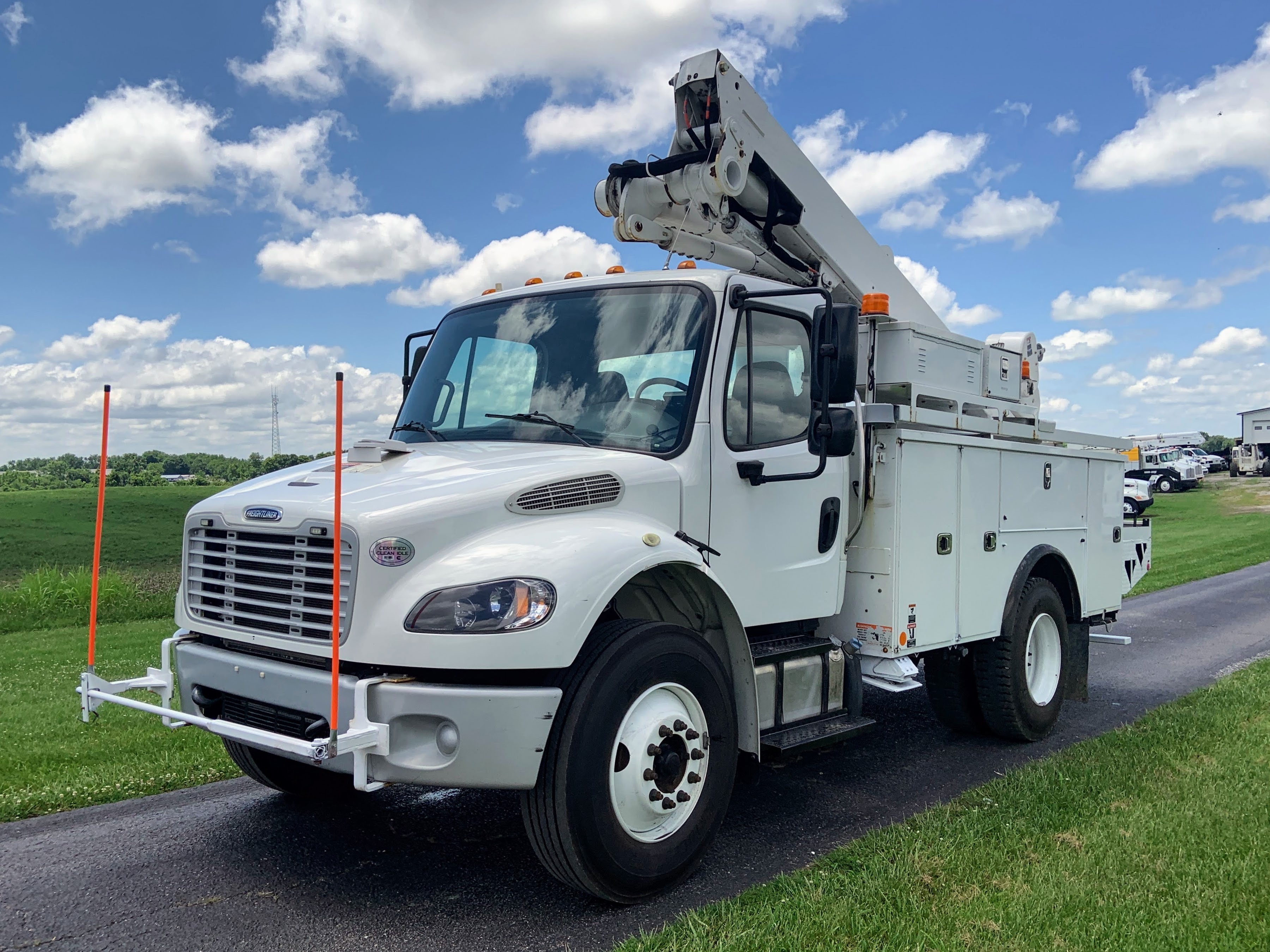 2015 FREIGHTLINER BUSINESS CLASS M2 106 in Owenton, KY