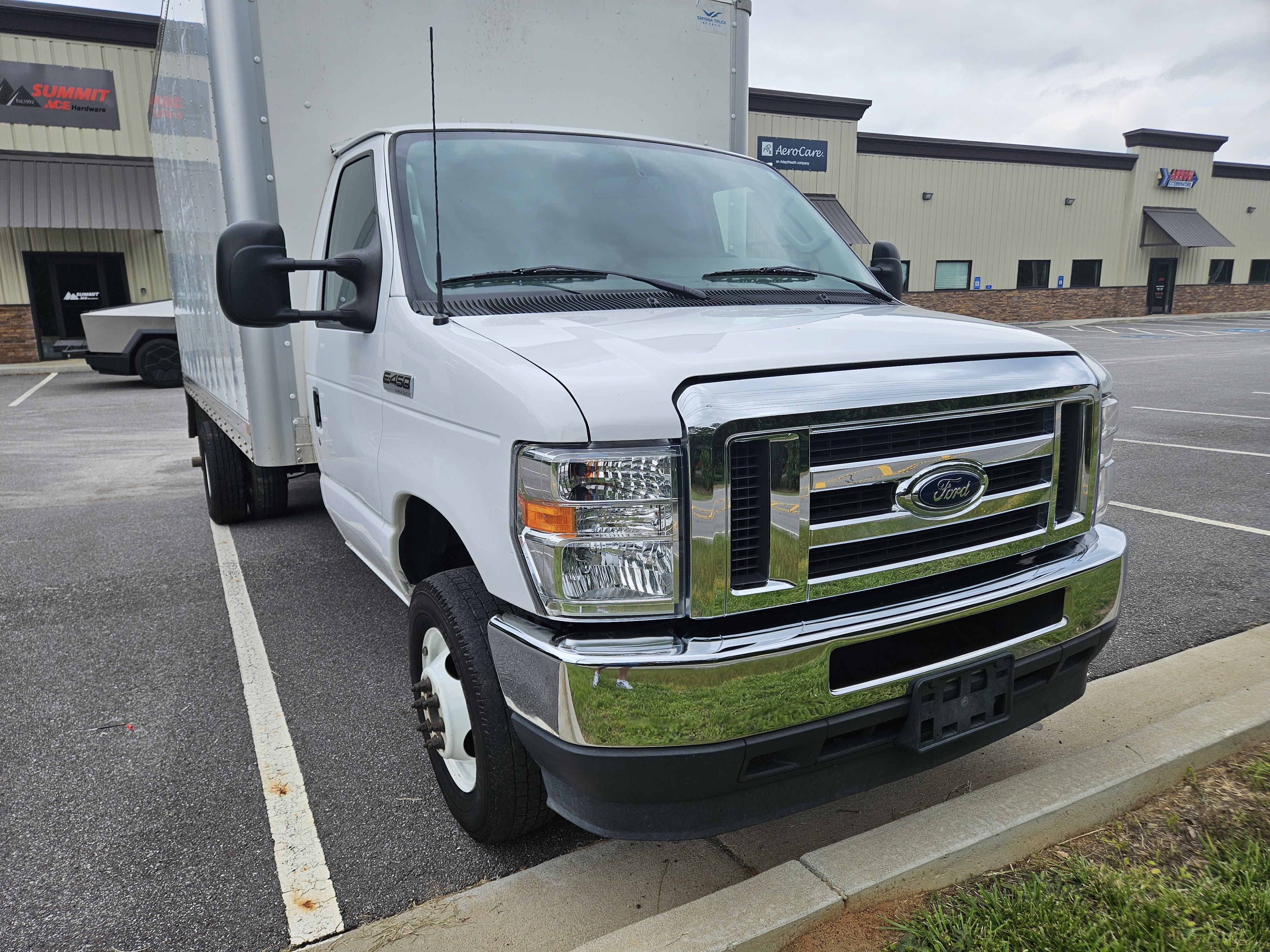 2023 FORD E450 in Wrens, GA
