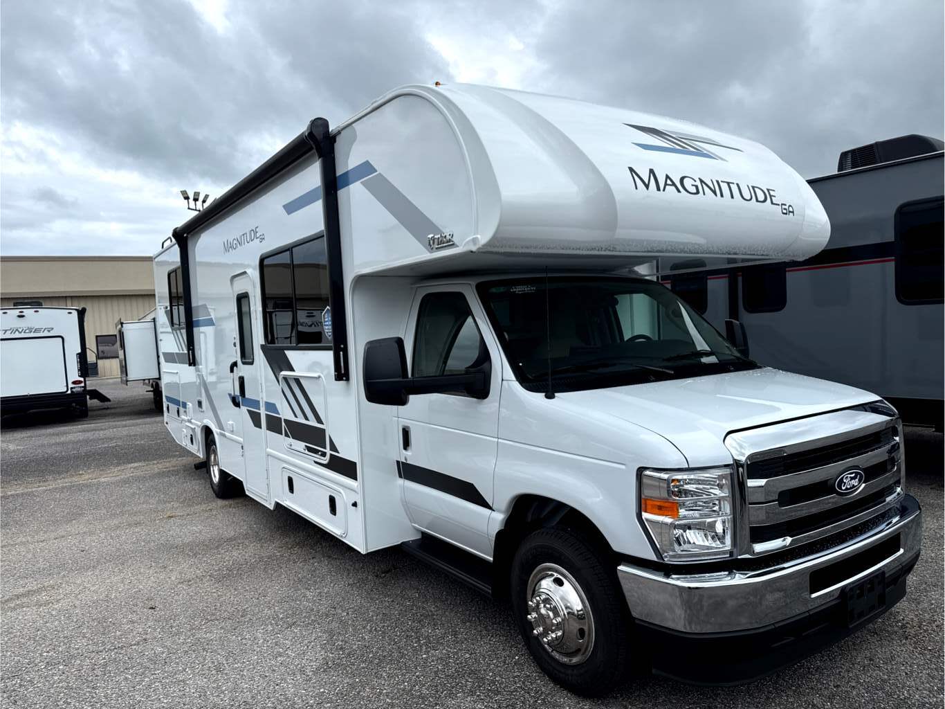 2027 Thor Motor Coach Magnitude GA28 RV