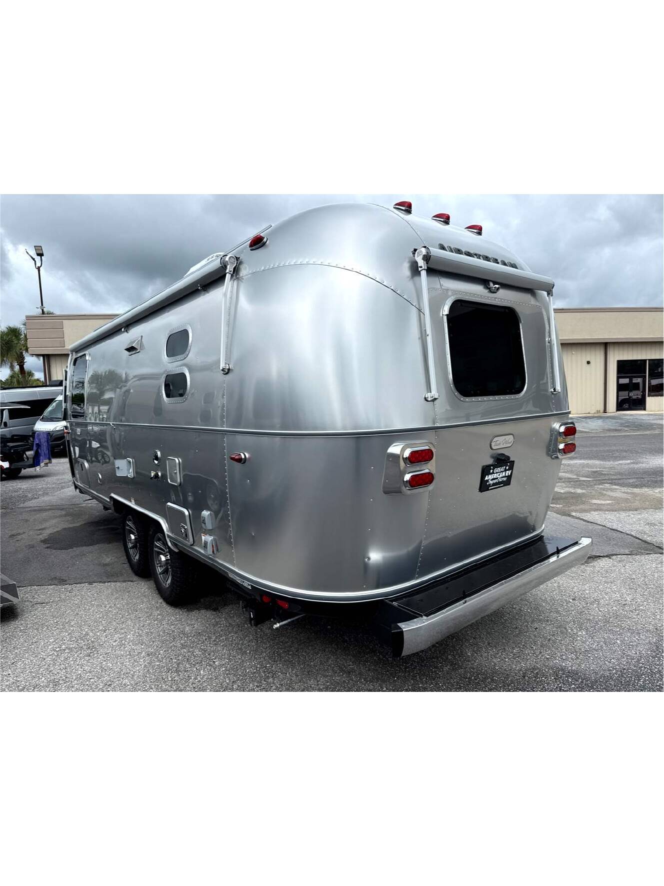 A photo of this 2026 Airstream Trade Wind 23FBT