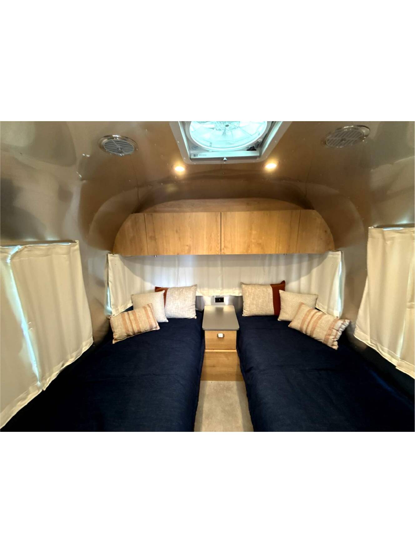 A photo of this 2026 Airstream Trade Wind 23FBT