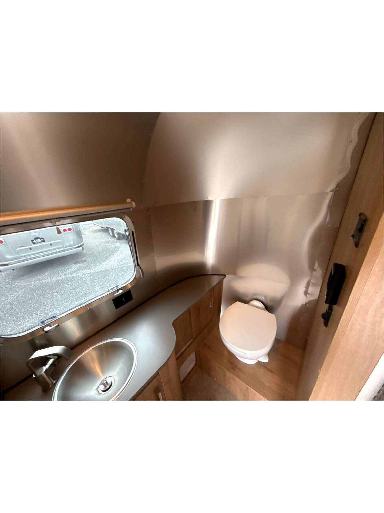 A photo of this 2026 Airstream Trade Wind 23FBT