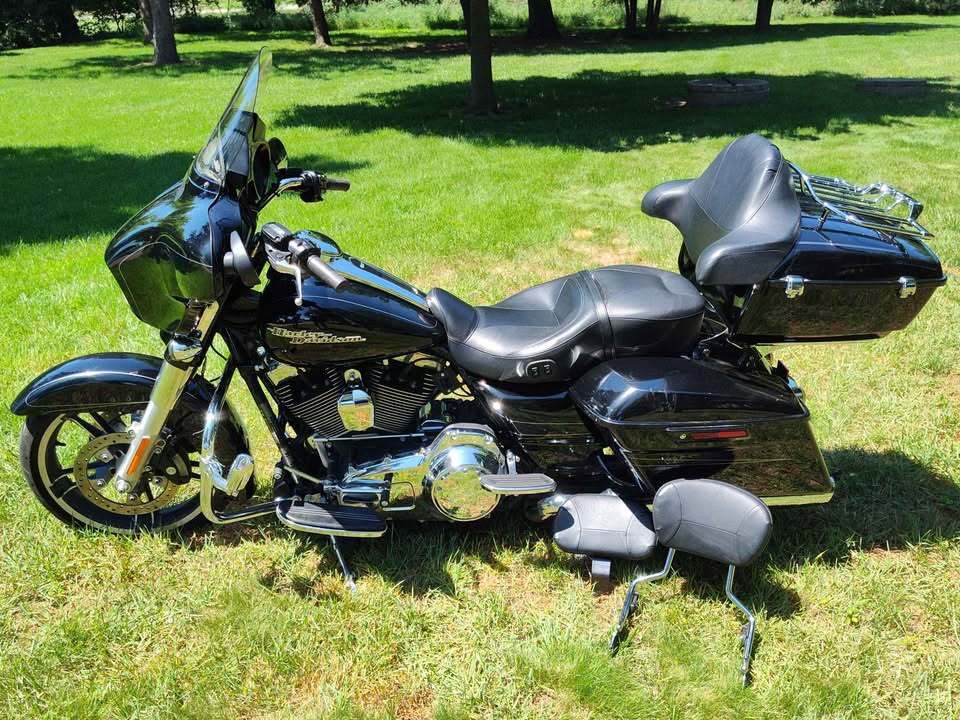 2015 Harley-Davidson STREET GLIDE SPECIAL SPECIAL in Le Mars, IA