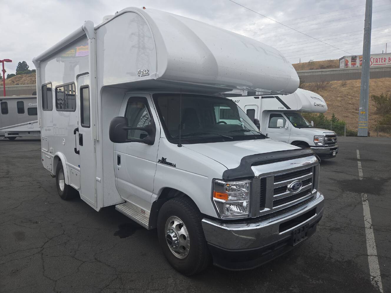 A photo of this 2026 Thor Motor Coach CHATEAU 19Z