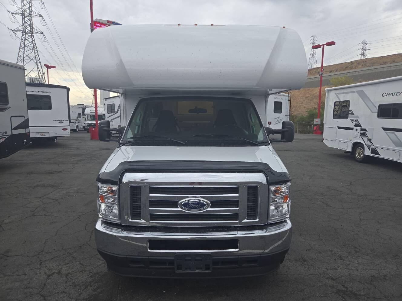 A photo of this 2026 Thor Motor Coach CHATEAU 19Z