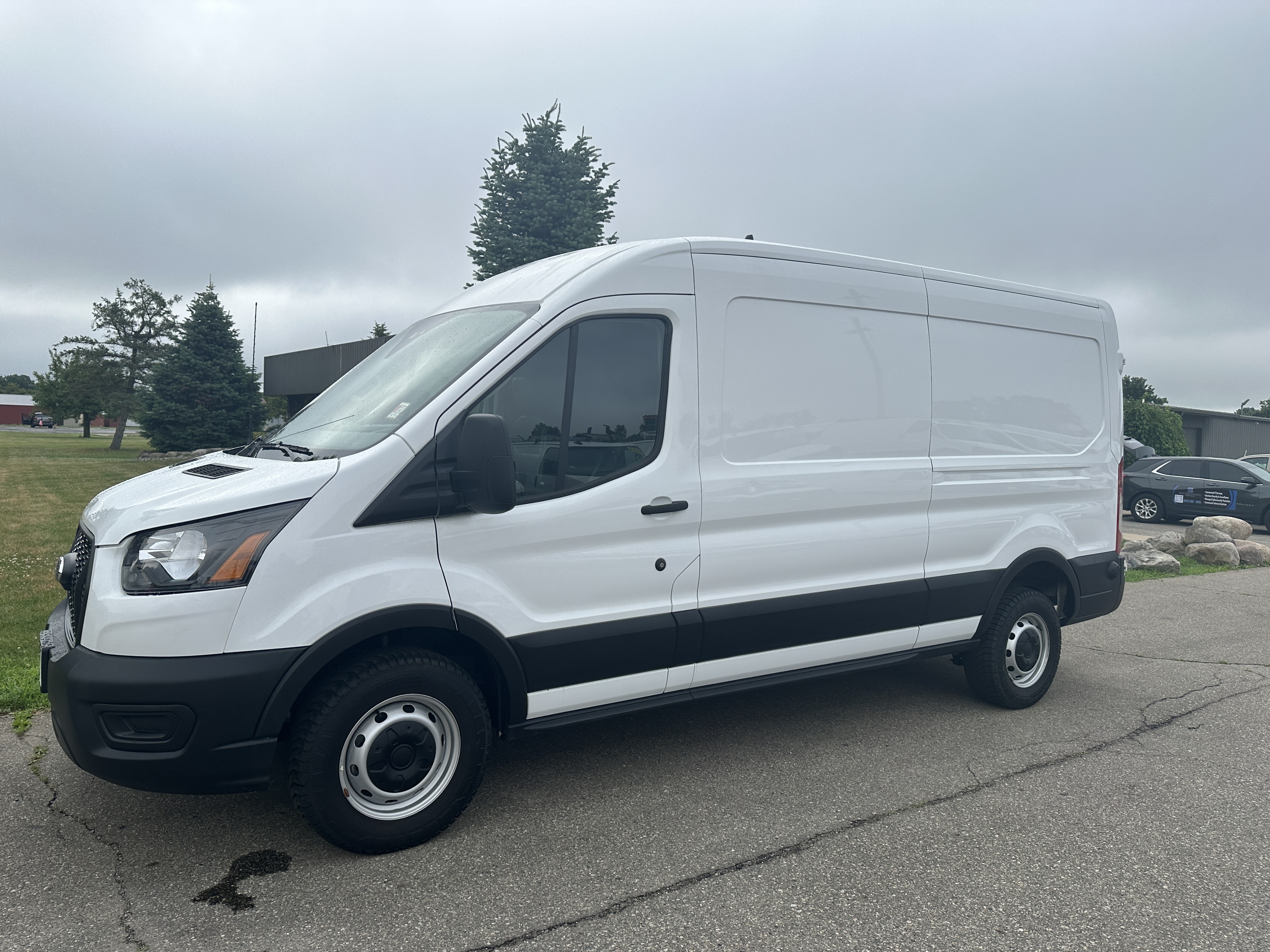 2024 FORD TRANSIT T250 MID ROOF-LONG WHEEL BASE  (148”) 250 in Swartz Creek, MI