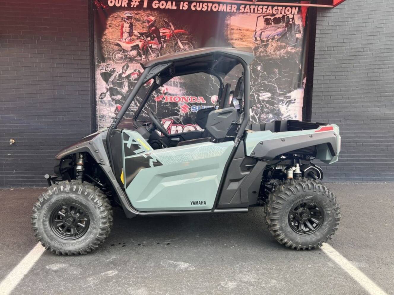 A photo of this 2026 Yamaha Wolverine X2 850 Xt-R