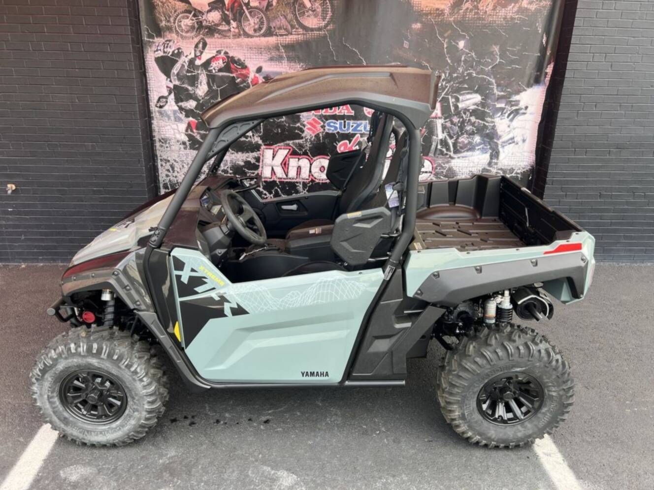 A photo of this 2026 Yamaha Wolverine X2 850 Xt-R