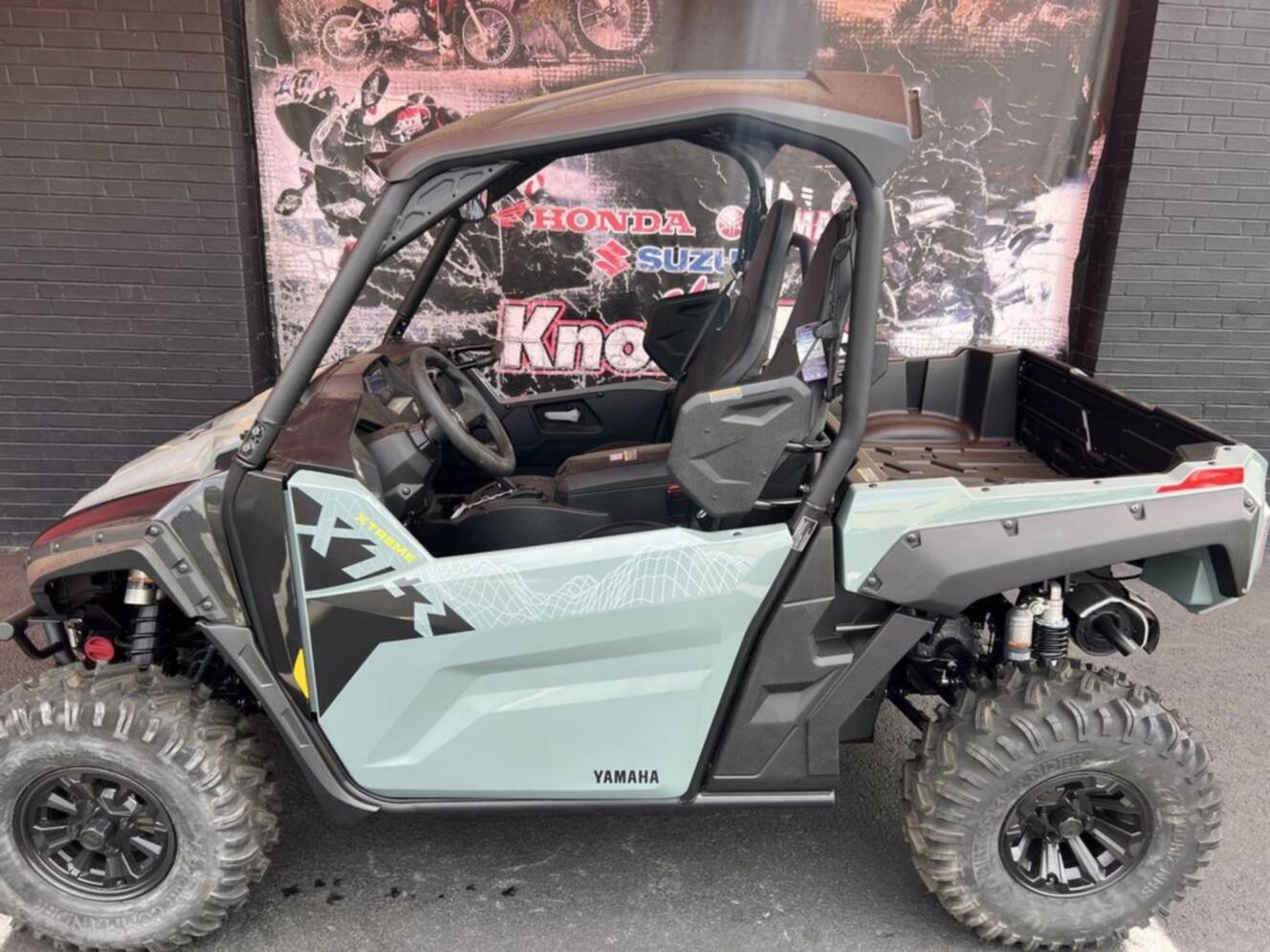 A photo of this 2026 Yamaha Wolverine X2 850 Xt-R