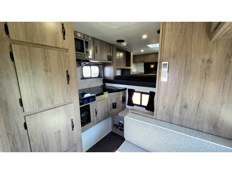 2026 Travel Lite Rv Up Country 850U