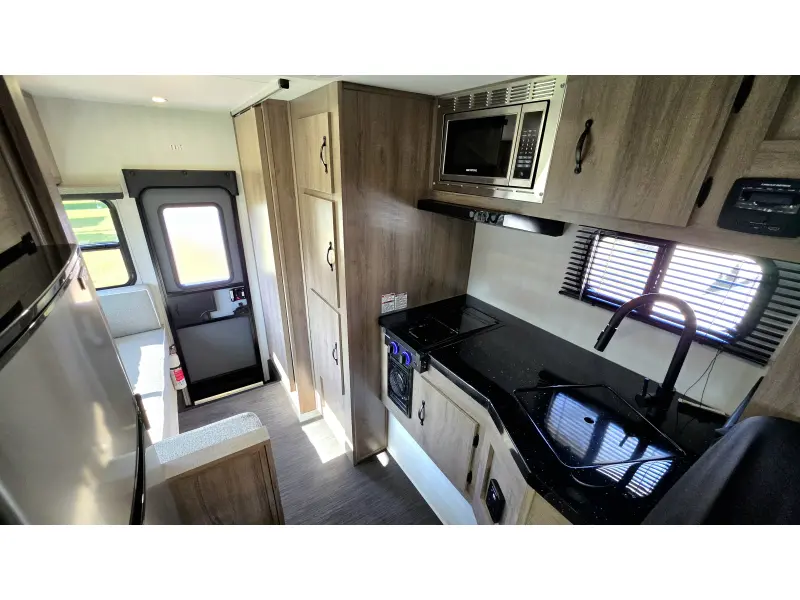 2026 Travel Lite Rv Up Country 850U