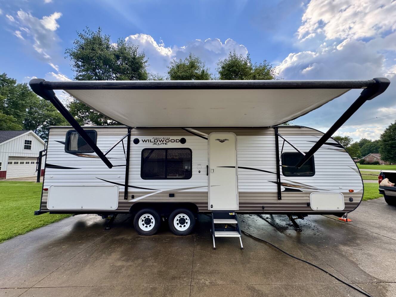 A photo of this 2018 Forest River WILDWOOD X-LITE 261BHXL