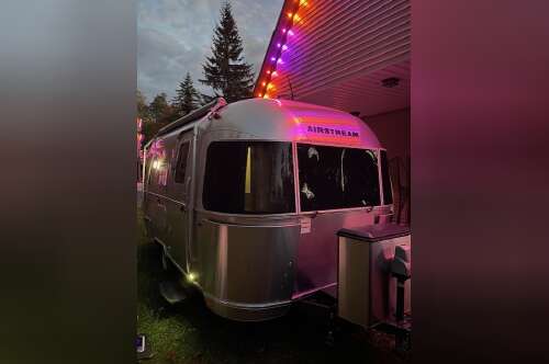 2016 Airstream FLYING CLOUD 19 BUNK in meadville PA