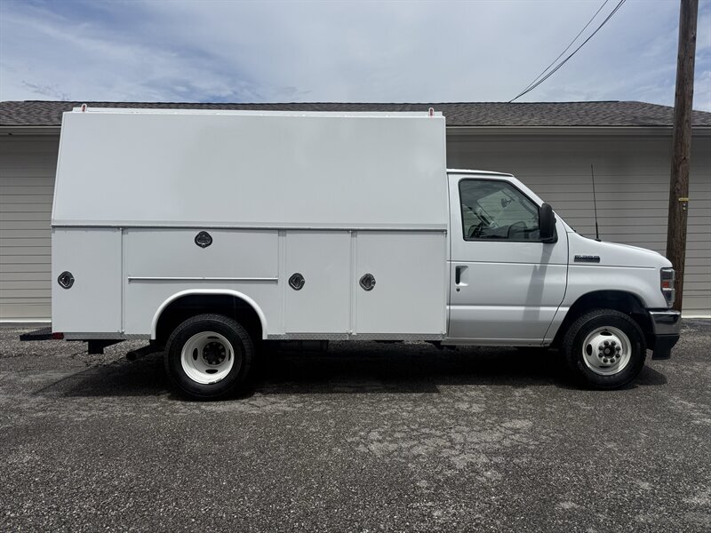 2023 FORD ECONOLINE in Nashville, TN
