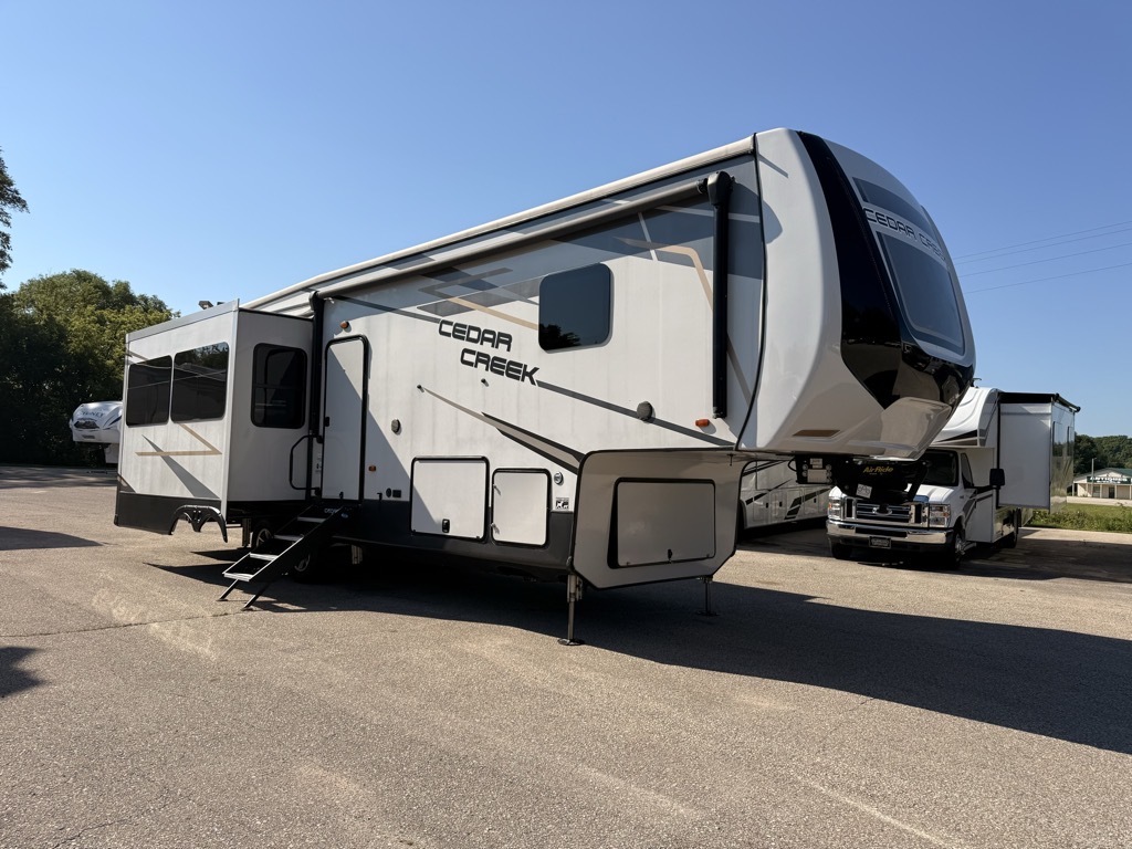 2022 Forest River CEDAR CREEK 311RL RV