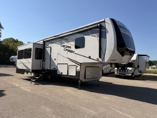 2022 FOREST RIVER CEDAR CREEK 311RL