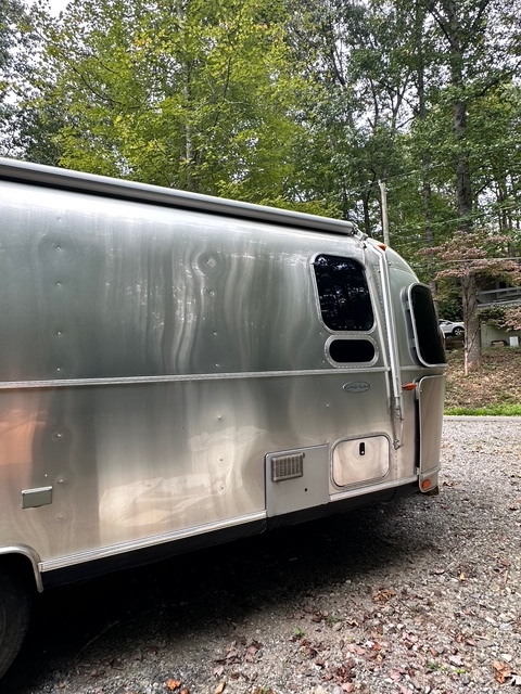 2019 Airstream FLYING CLOUD 23FB QUEEN in black mountain NC
