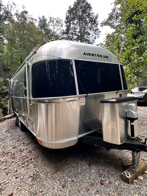 2019 Airstream FLYING CLOUD 23FB QUEEN in black mountain NC