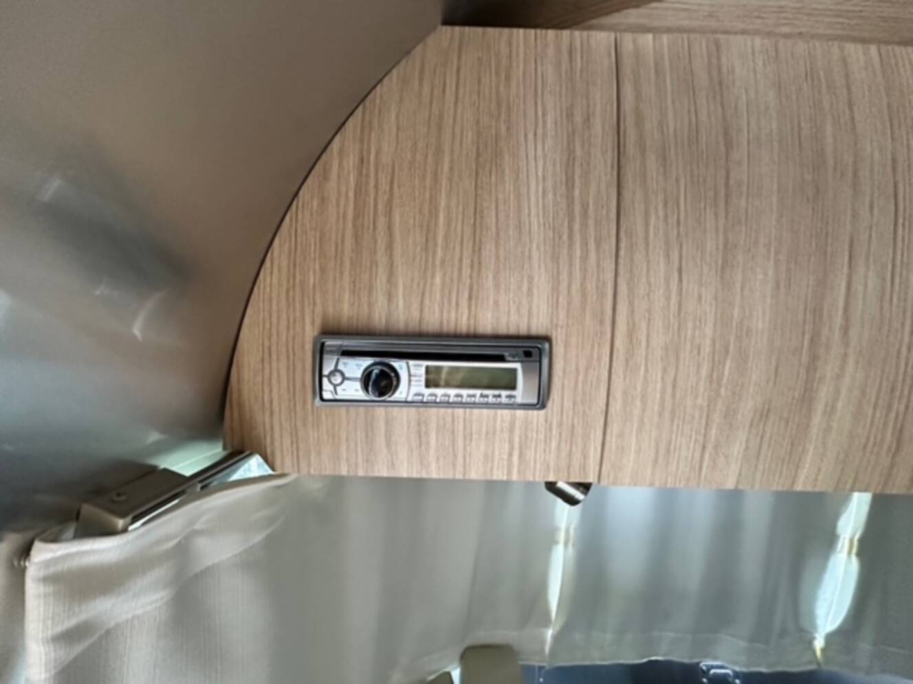 A photo of this 2019 Airstream FLYING CLOUD 23FB QUEEN
