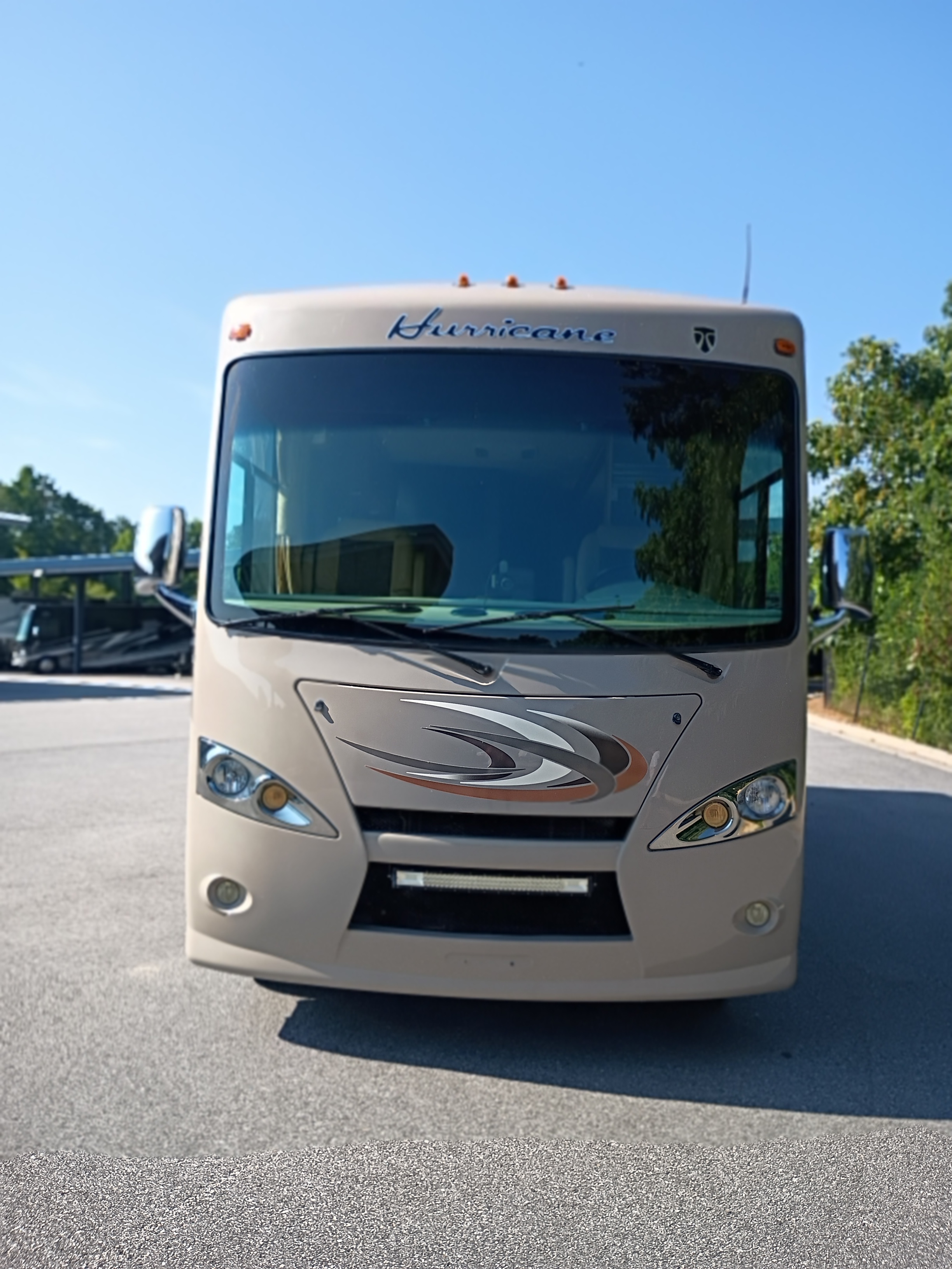 2016 Thor Motor Coach HURRICANE 29M in gainesville GA