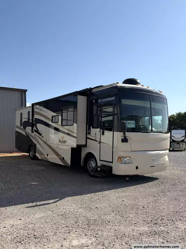 2007 Fleetwood Bounder 38N in el reno OK