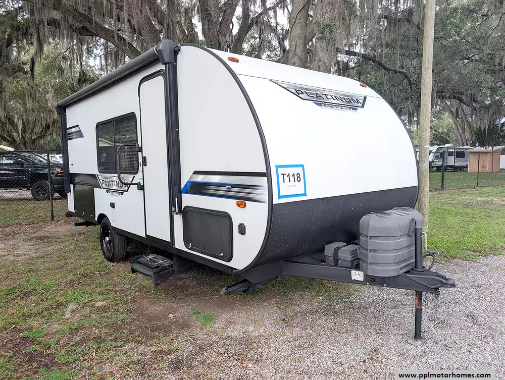 2021 Forest River Salem Platinum Fsx 179DBKX in summerfield FL