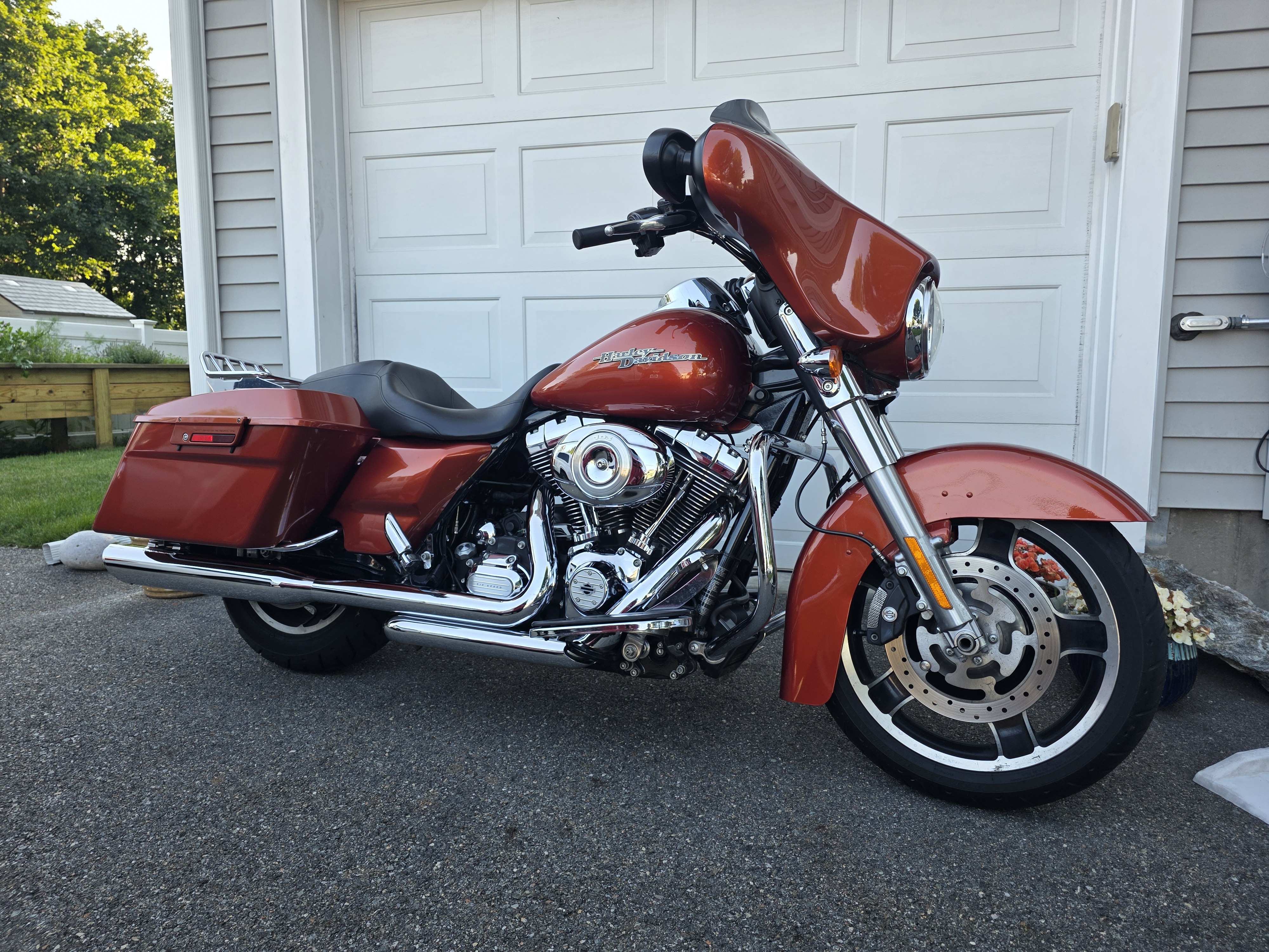 2011 Harley-Davidson STREET GLIDE BASE BASE in Clinton, MA