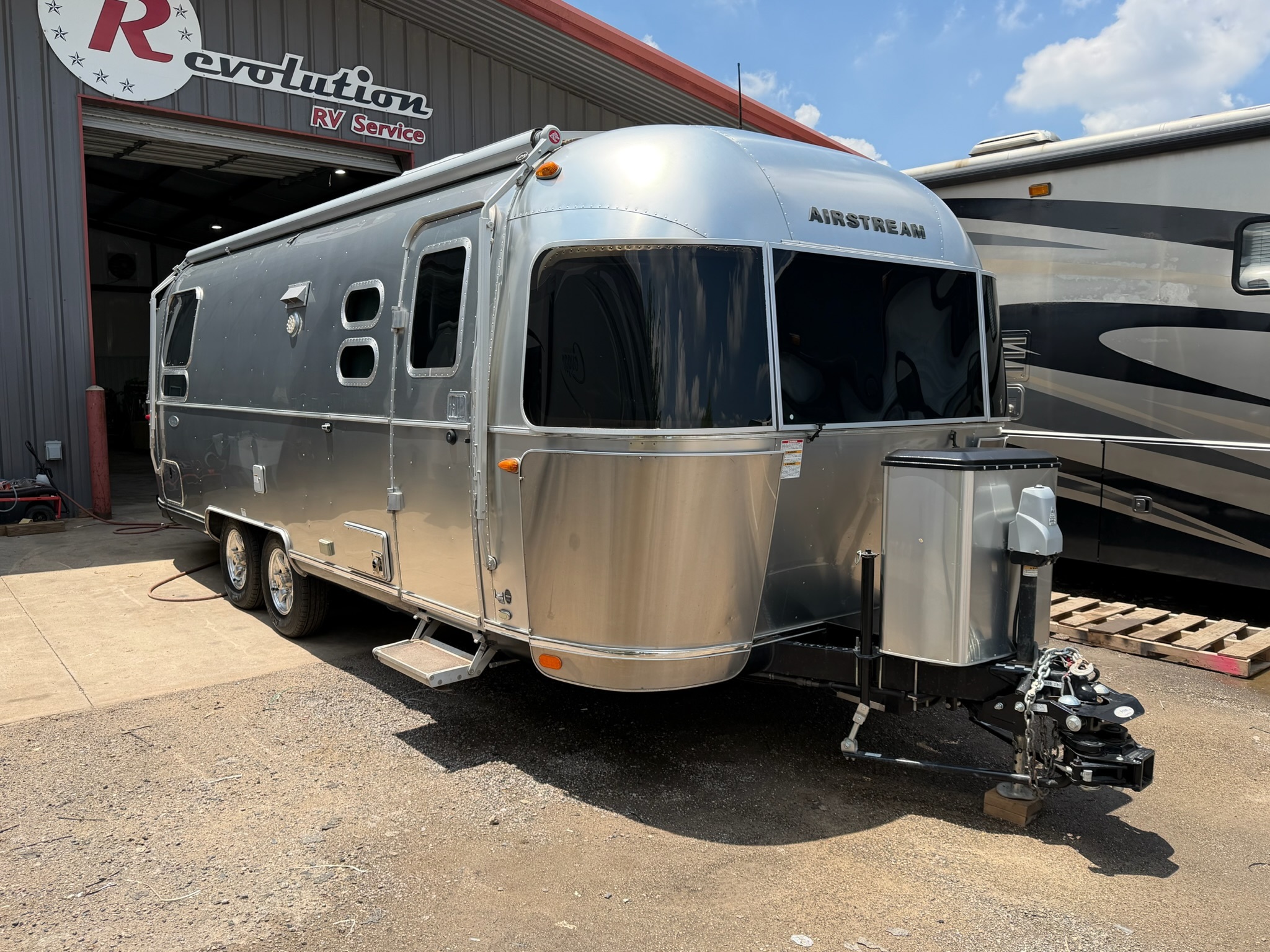 2017 Airstream FLYING CLOUD 25RB TWIN RV